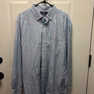 Men’s XL Vineyard Vines dress shirt.